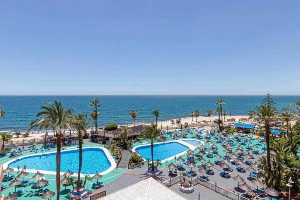 797 Holiday Rentals- Apartamento En Hotel Sunset Frente Al Mar Benalmadena Exterior photo