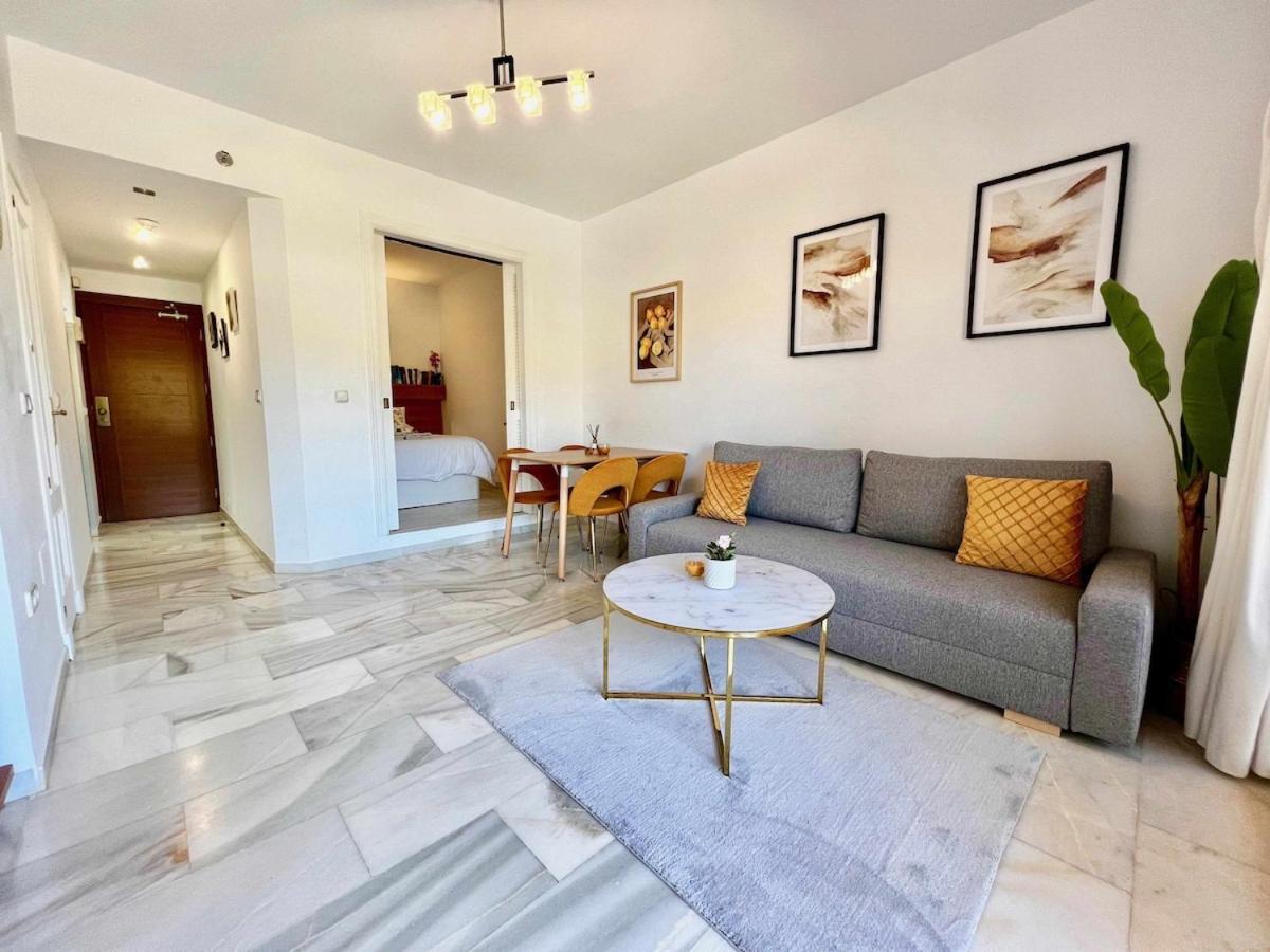 797 Holiday Rentals- Apartamento En Hotel Sunset Frente Al Mar Benalmadena Exterior photo