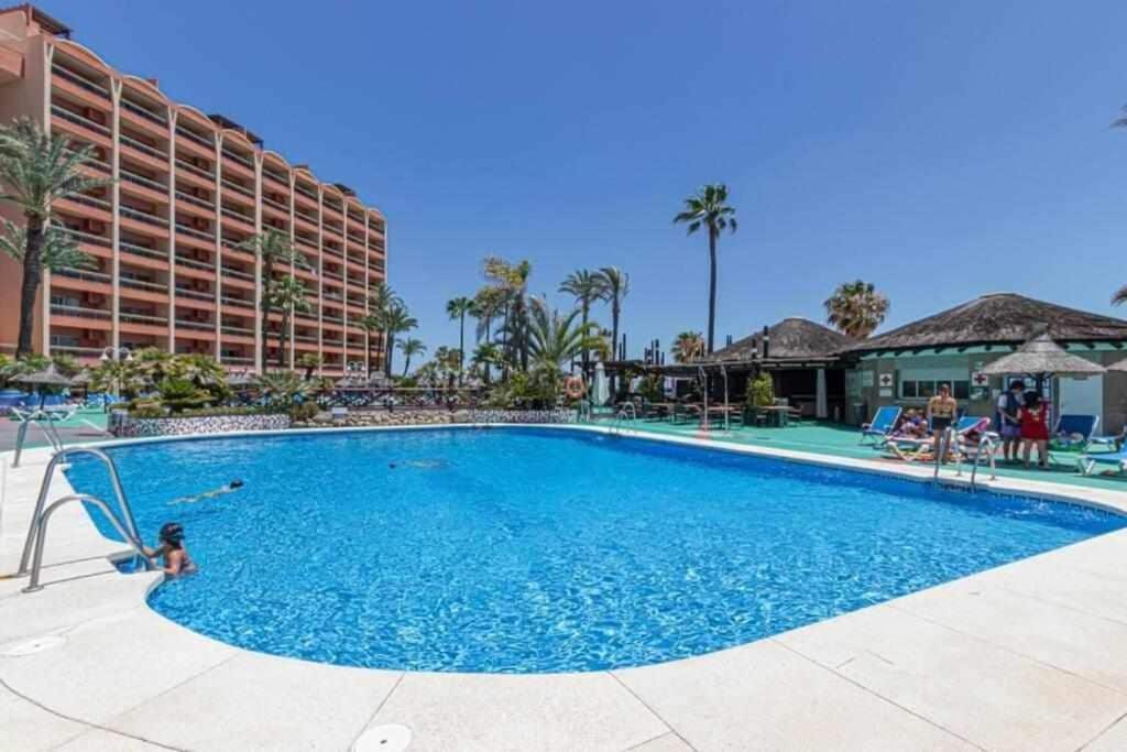 797 Holiday Rentals- Apartamento En Hotel Sunset Frente Al Mar Benalmadena Exterior photo