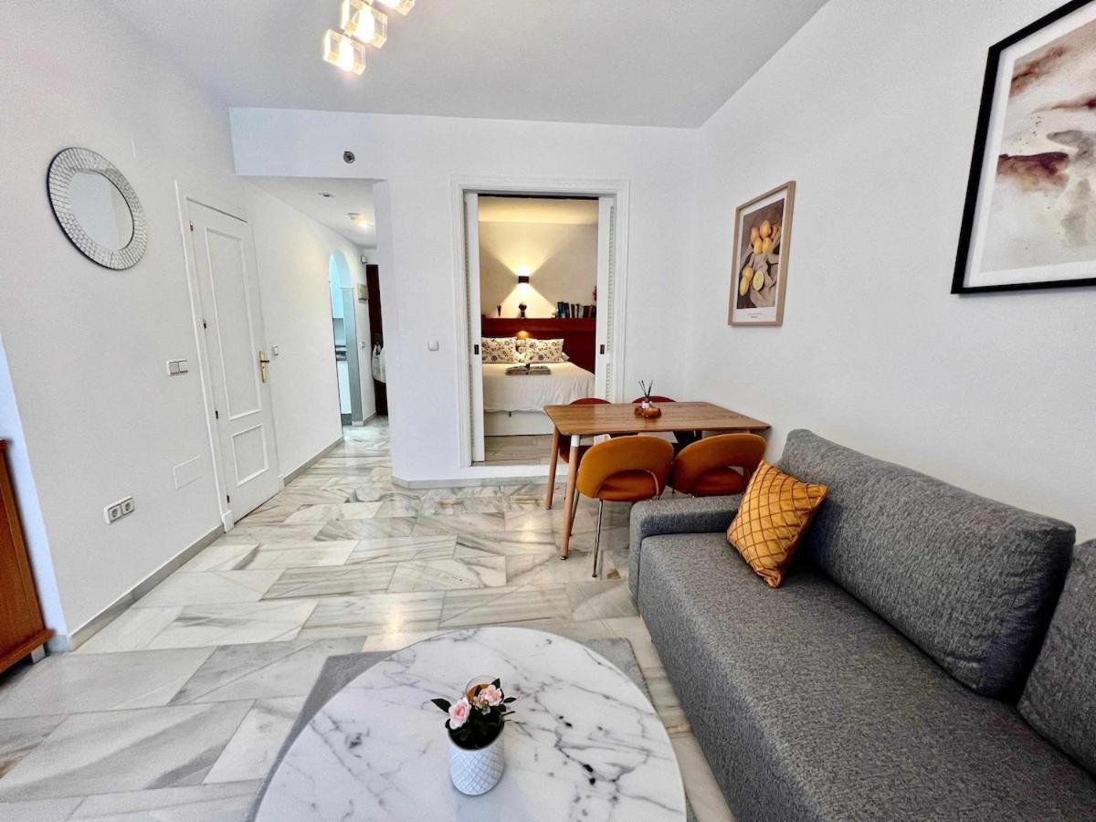 797 Holiday Rentals- Apartamento En Hotel Sunset Frente Al Mar Benalmadena Exterior photo