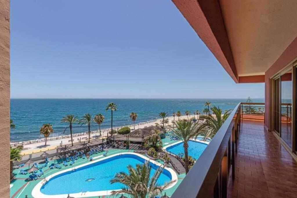 797 Holiday Rentals- Apartamento En Hotel Sunset Frente Al Mar Benalmadena Exterior photo